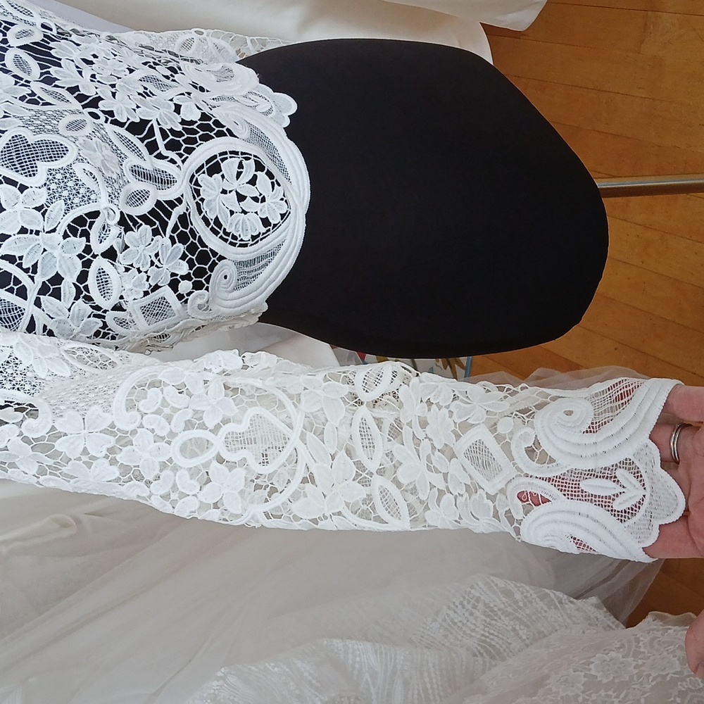 Applique long sleeve jacket - Picture 3 of 4